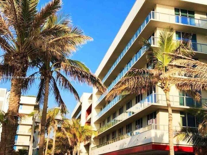 777 N Ocean Dr N322, Hollywood, Broward County, Florida - 1 Bedrooms  
1 Bathrooms - 