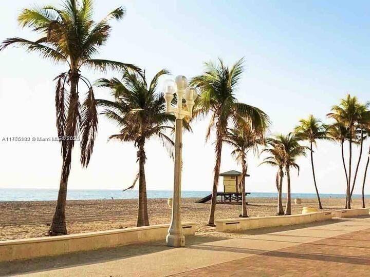 777 N Ocean Dr N322