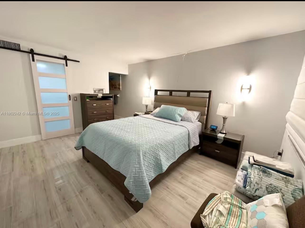 OCEAN DUNES CONDOMINIUM - Residential