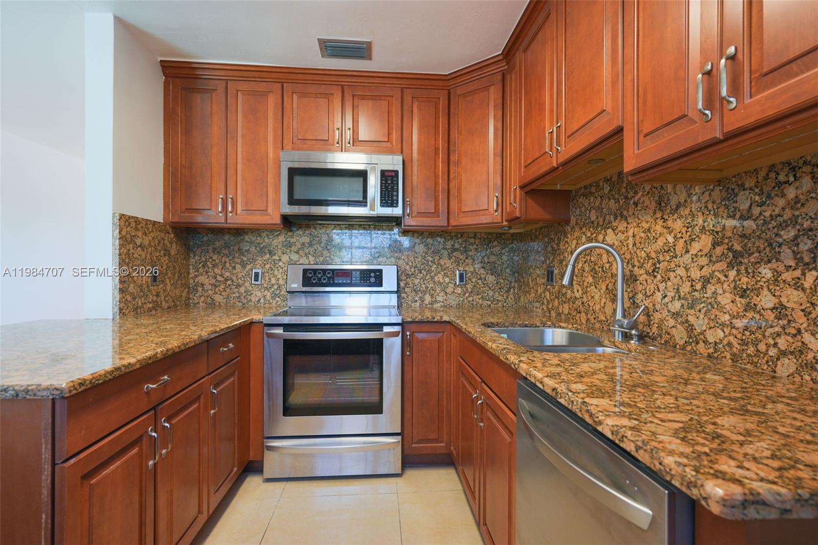 HEFTLER HOMES SEC 1 - Residential