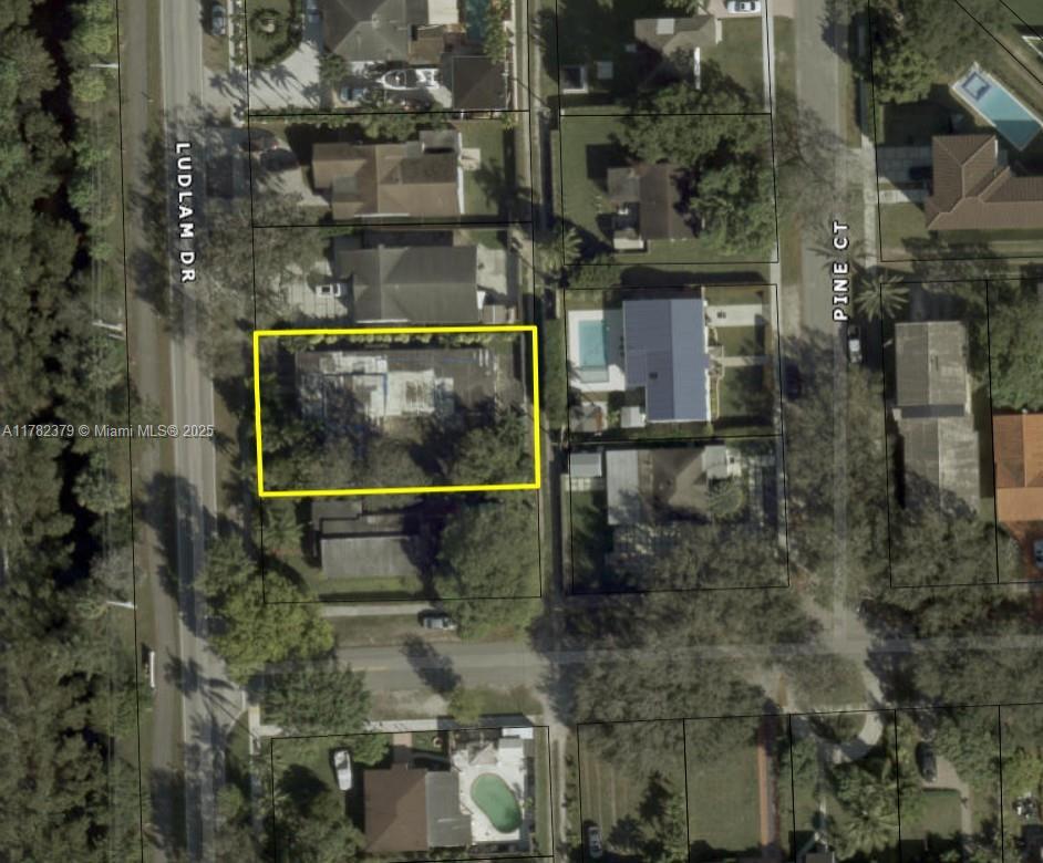 325 Ludlam Dr