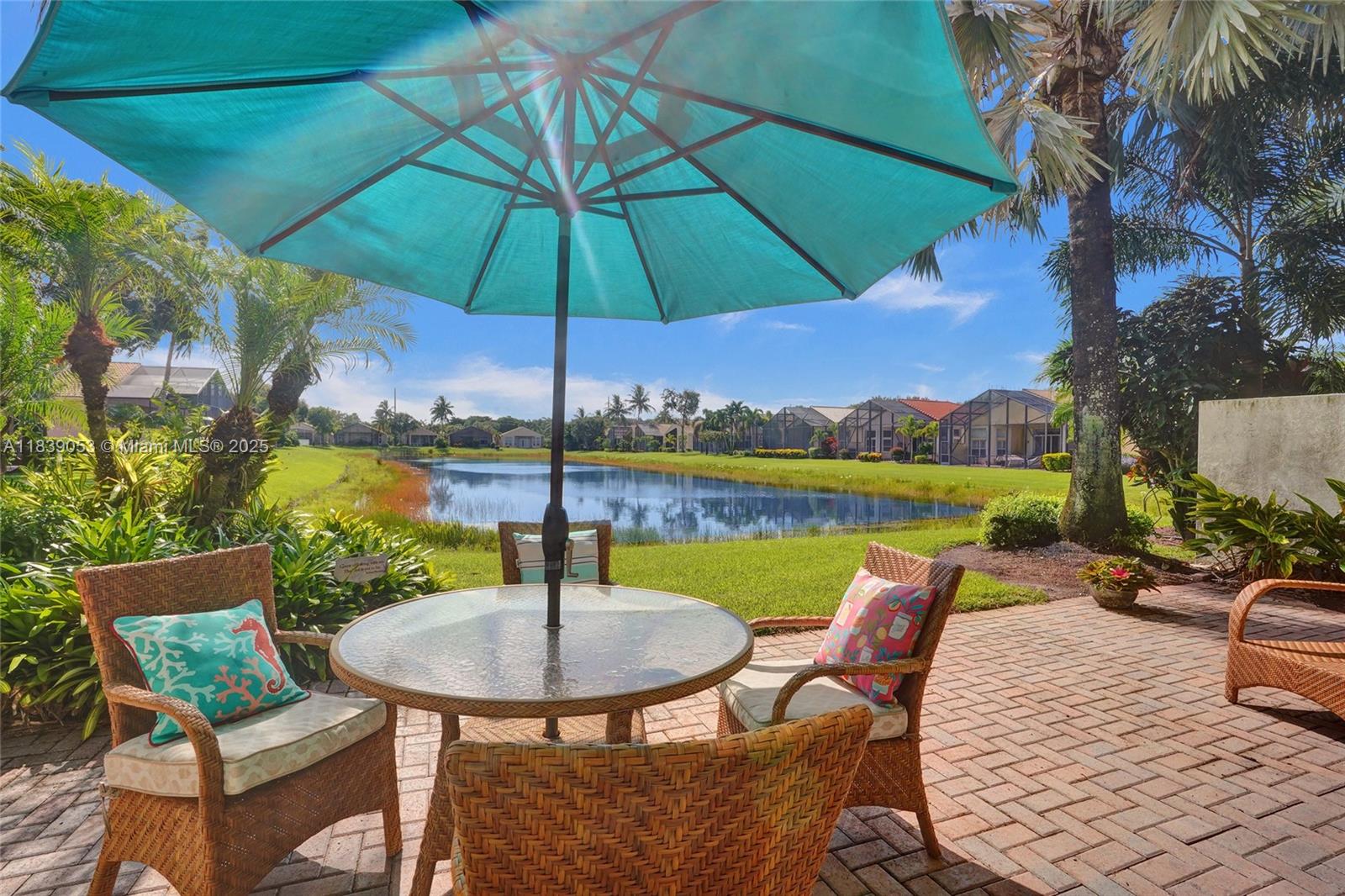 VALENCIA PALMS - Residential