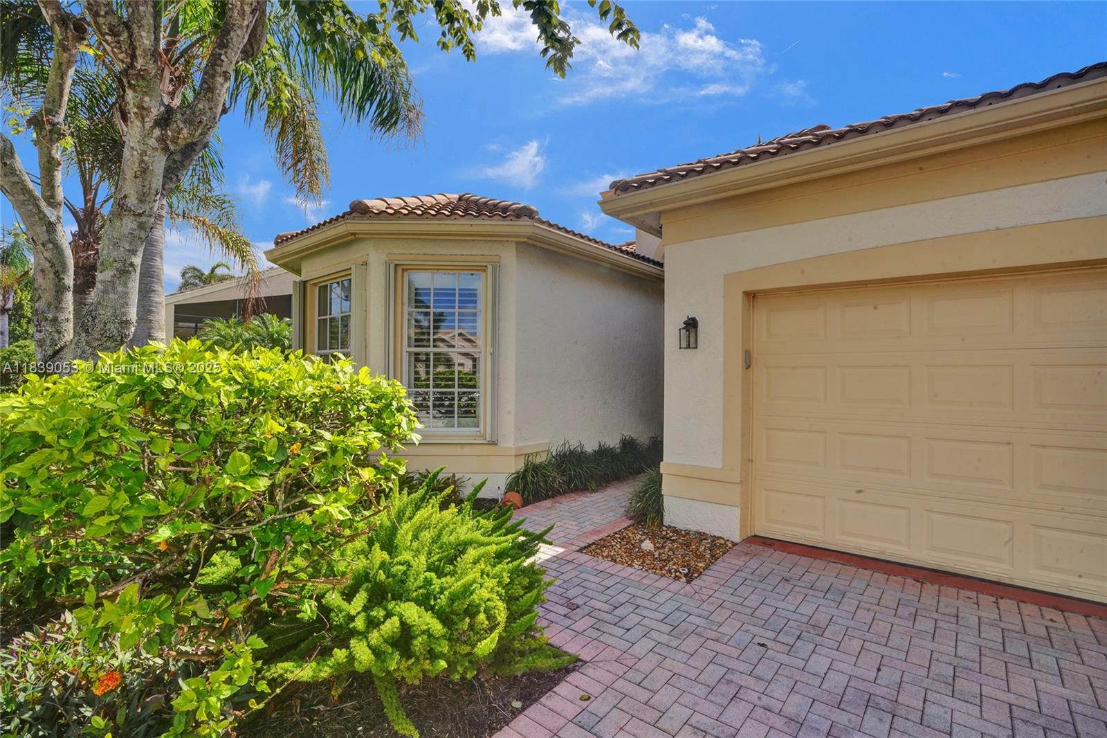 13648 Venice Beach Pt