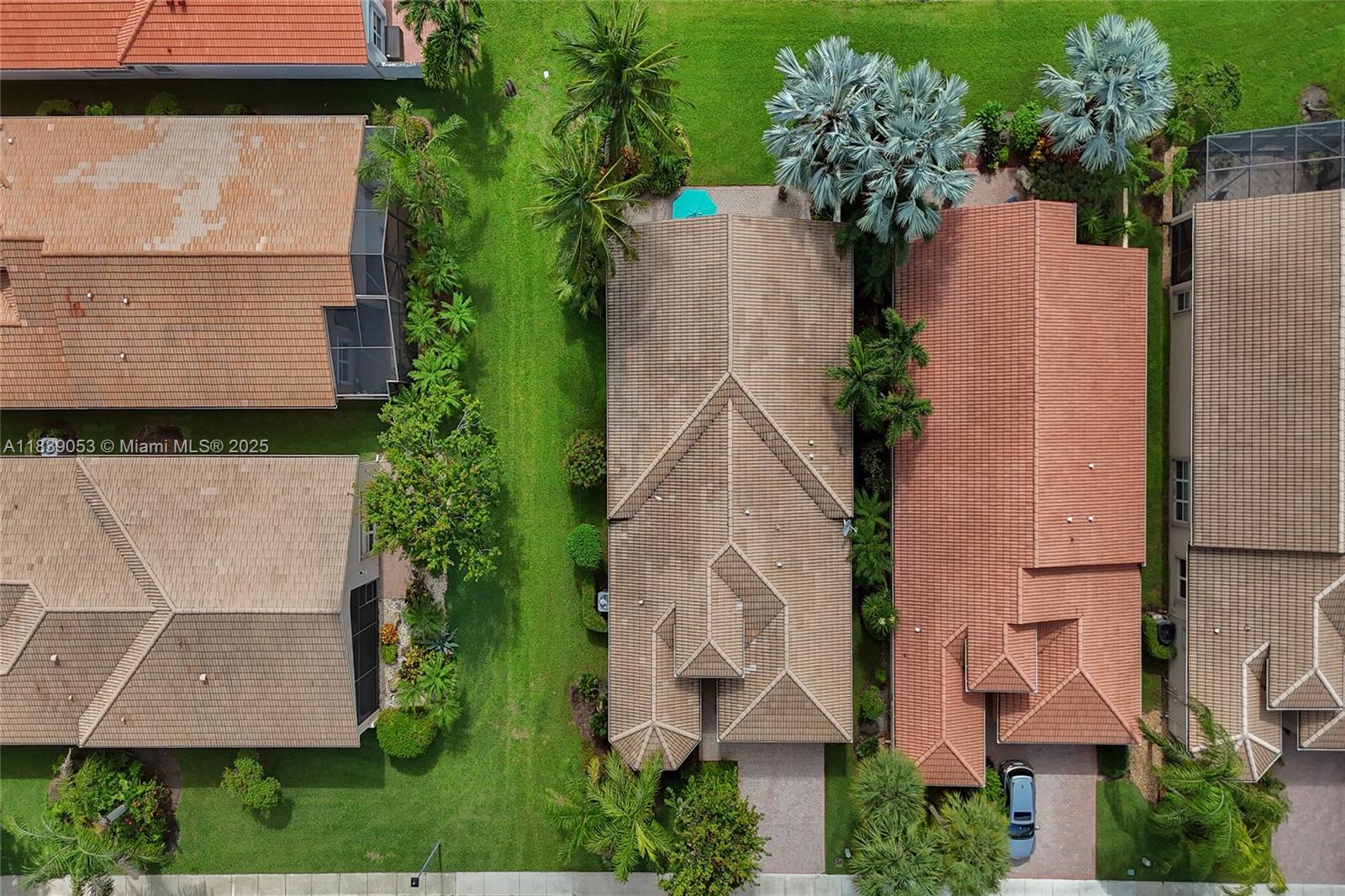 VALENCIA PALMS - Residential