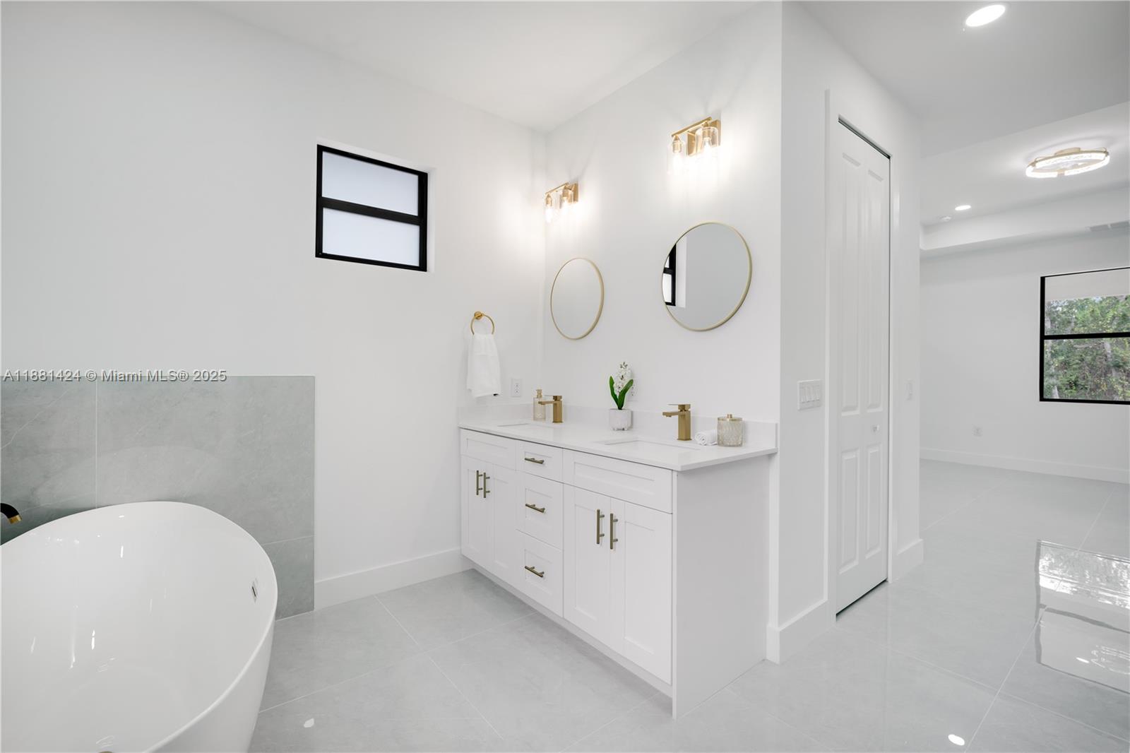 Port Charlotte - Residential