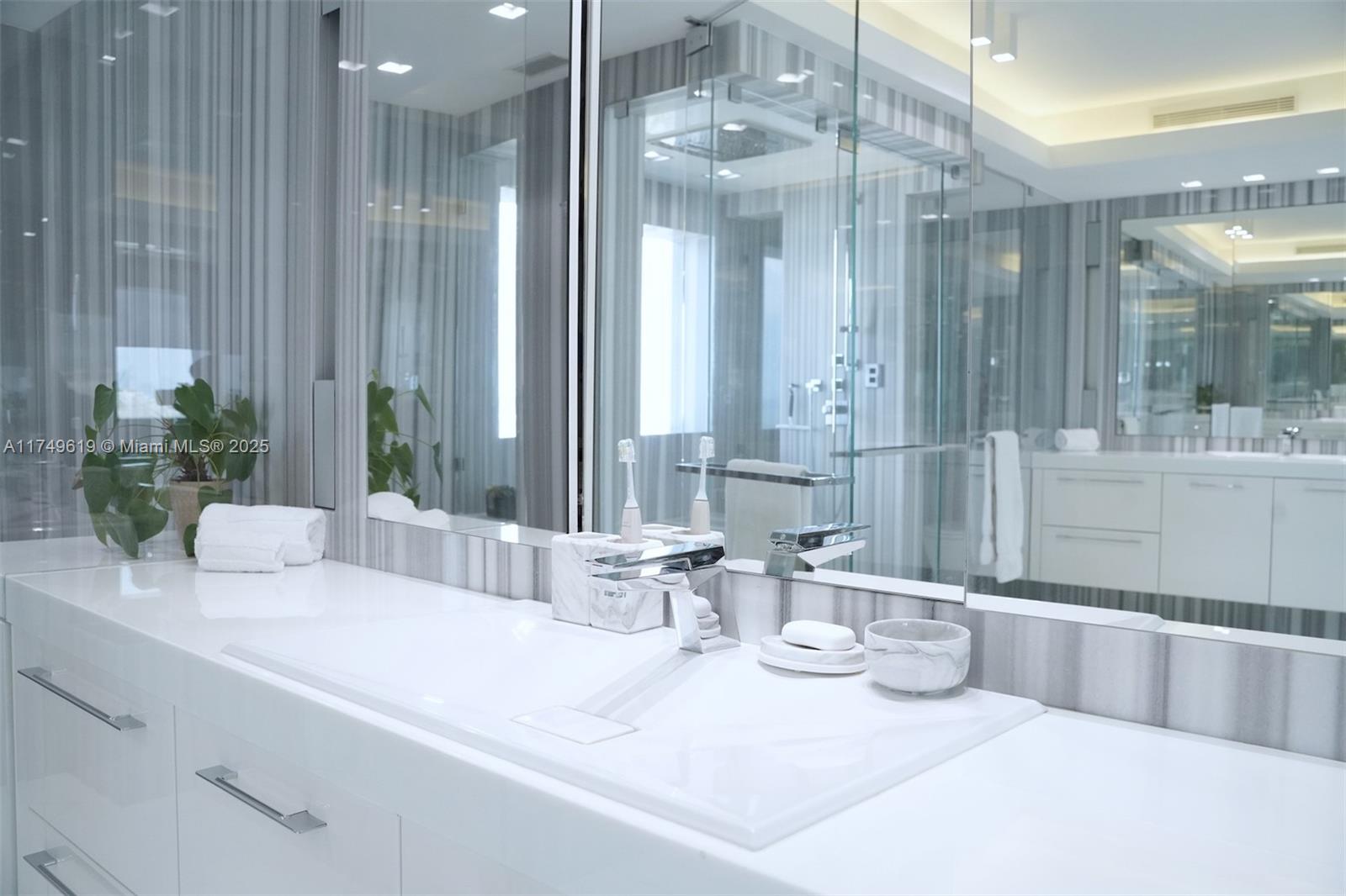 OCEAN TOWER TWO CONDO - Residential