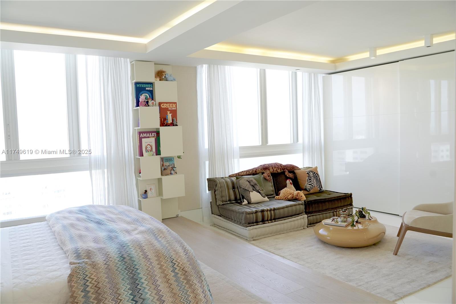 OCEAN TOWER TWO CONDO - Residential