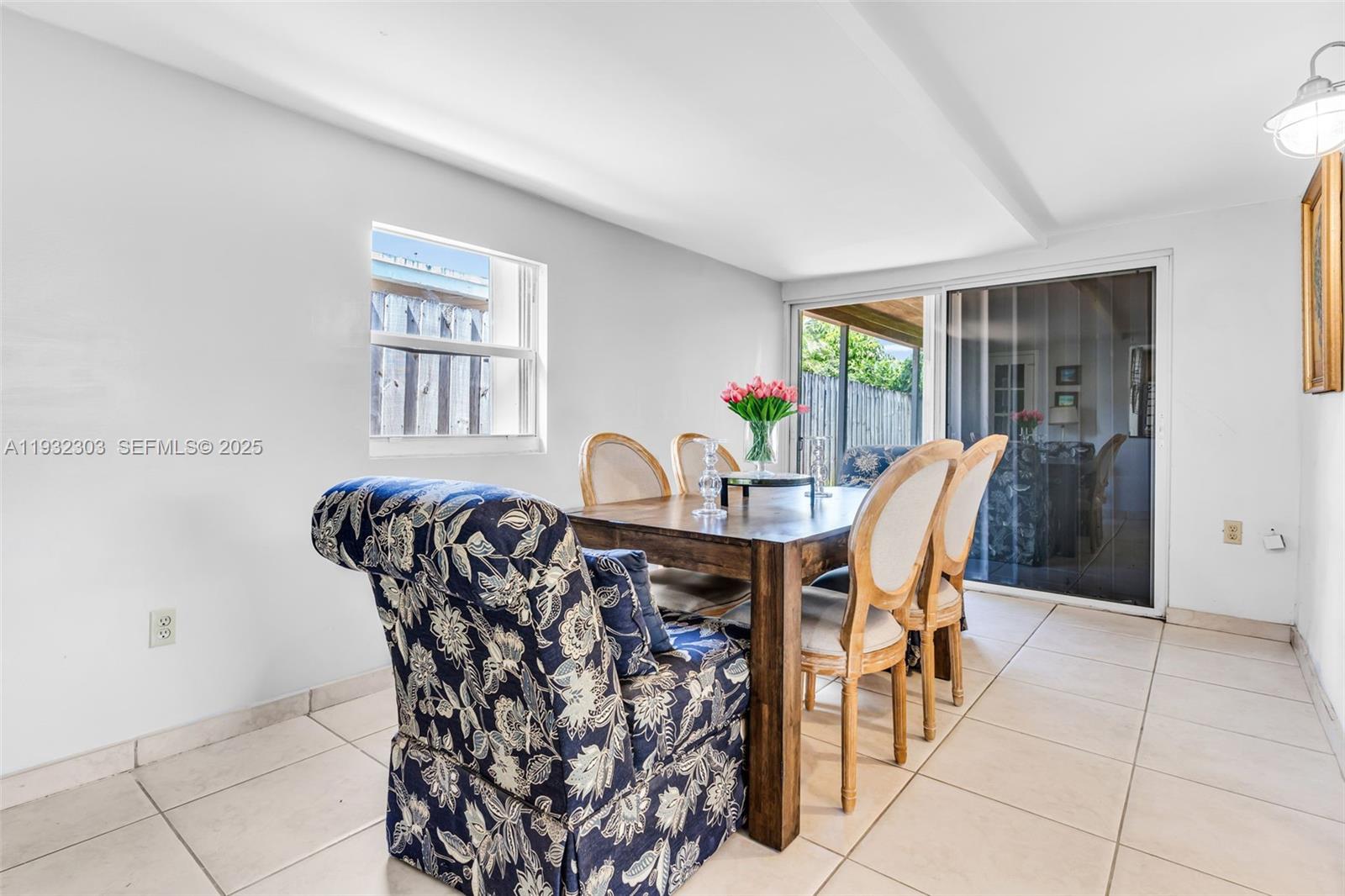 CORAL PK EST SEC 6 - Residential