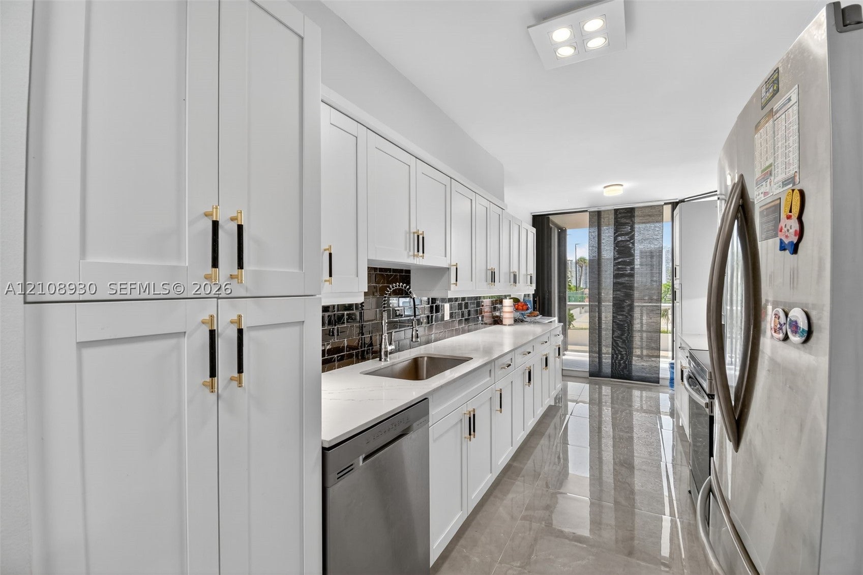 3640 Yacht Club Dr 410