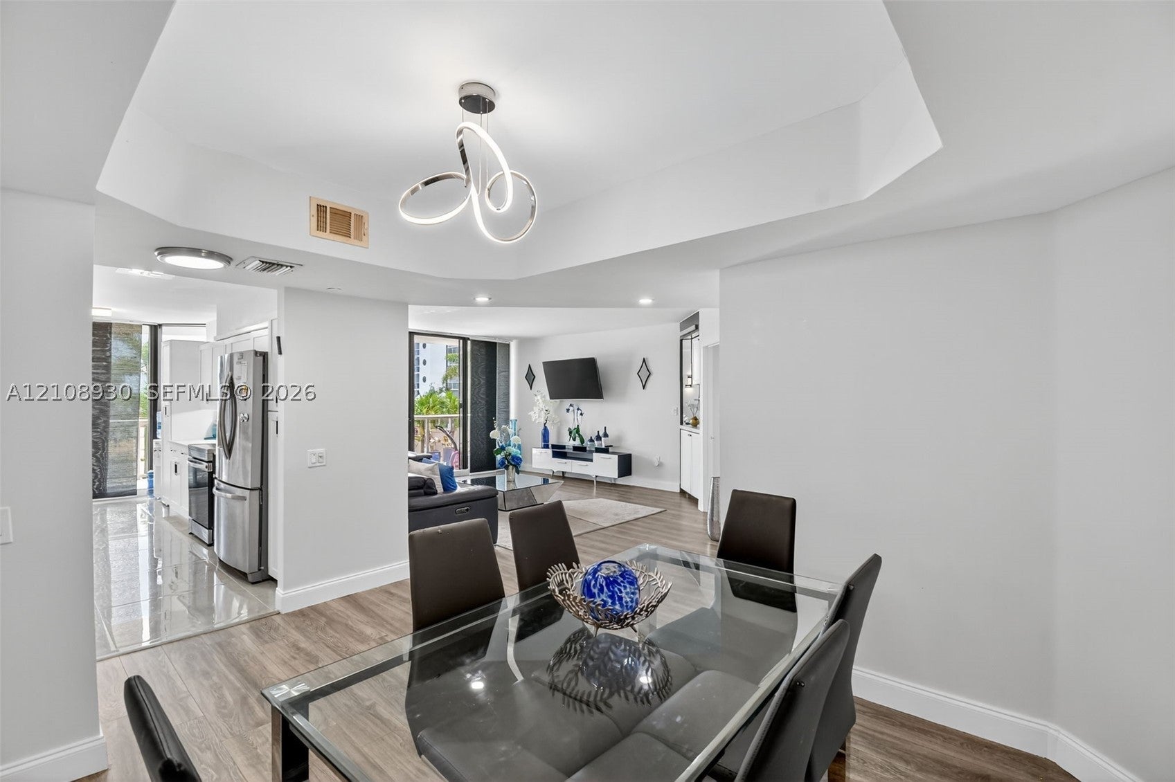 3640 Yacht Club Dr 410