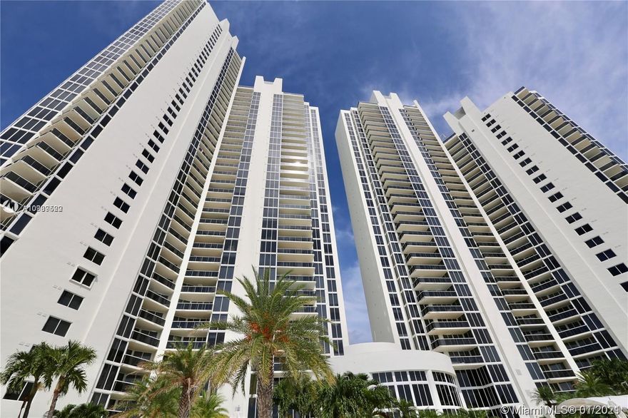 SEASONAL RENTAL ONLY. Gorgeous 3 bedroom/2.5 bath unit with breathtaking ocean views. Spacious 2150 SF interior, private foyer entry, formal dining room, walk in closets, separate laundry room and stunning direct ocean, intracoastal and city views. Building amenities include concierge services, 24 hour security and valet, pool and beach services, two tennis courts, restaurant, children's play room, spa, sauna and steam rooms, massage room, billiard room, two story gym and dog park. Adjacent to shops, restaurants, parks and A+ schools.