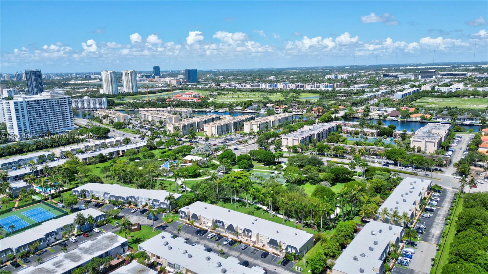 VENETIAN PARK III CONDO - Residential Lease