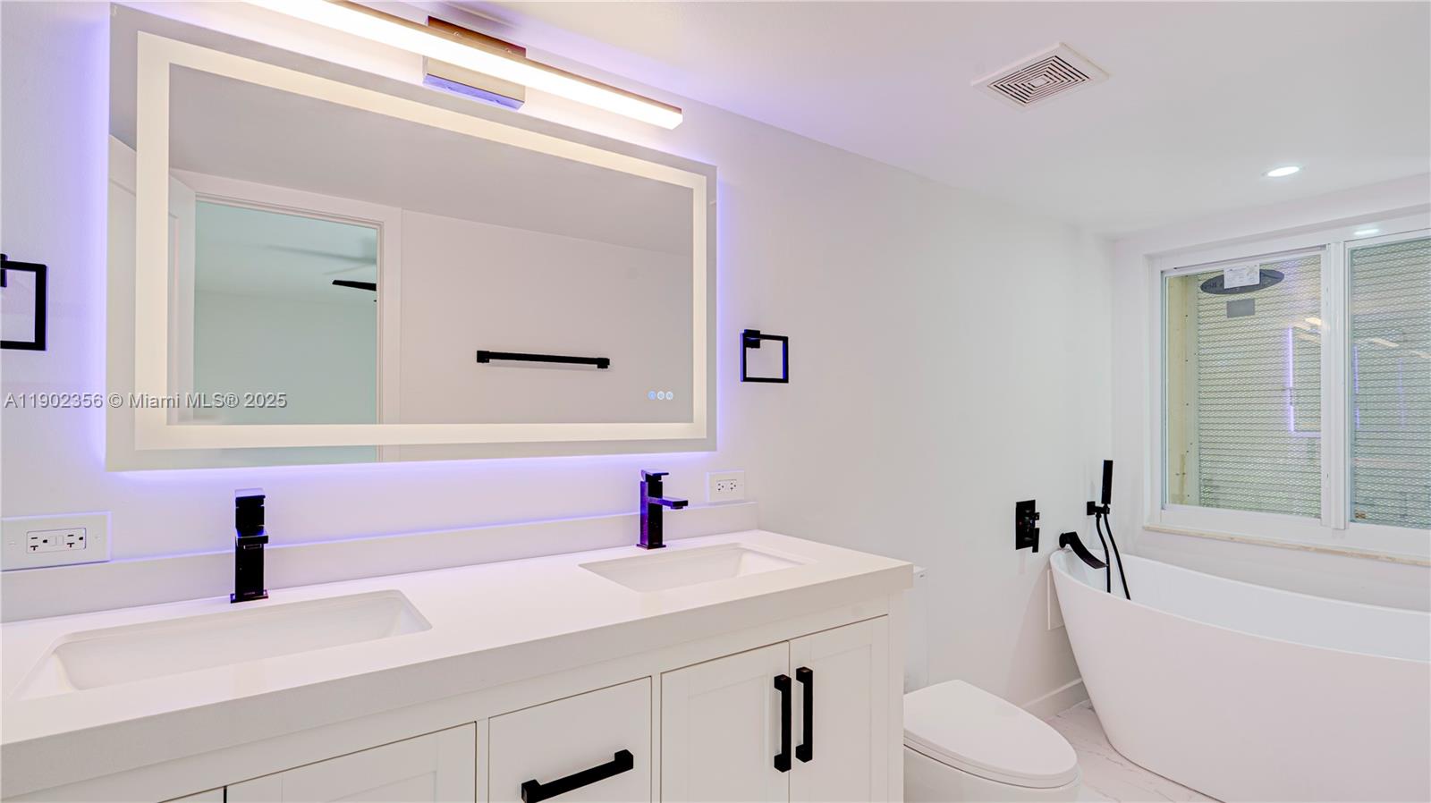 VENETIAN PARK III CONDO - Residential Lease