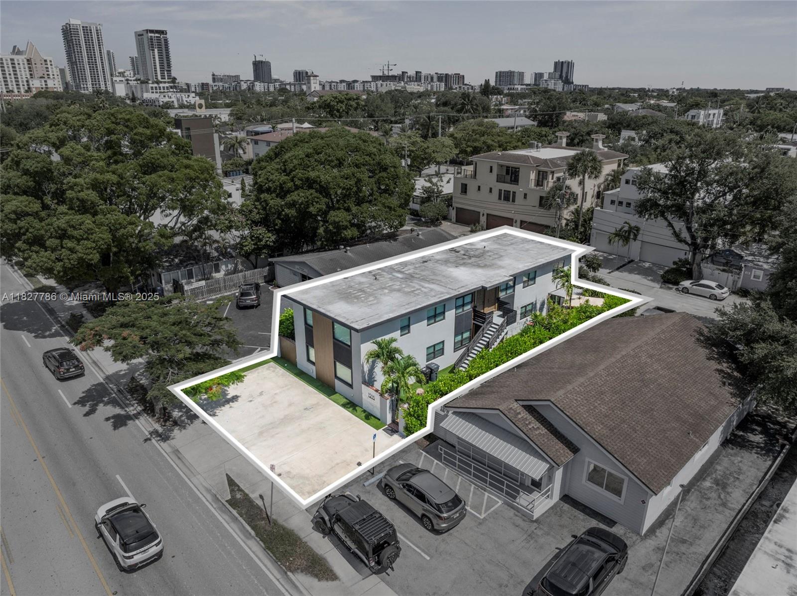 1215 E Broward Blvd