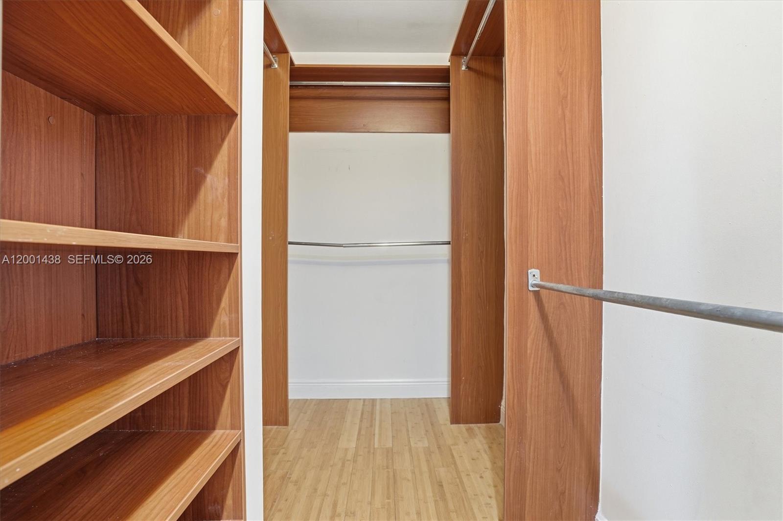 SHERIDAN BY THE BEACH CON - Residential