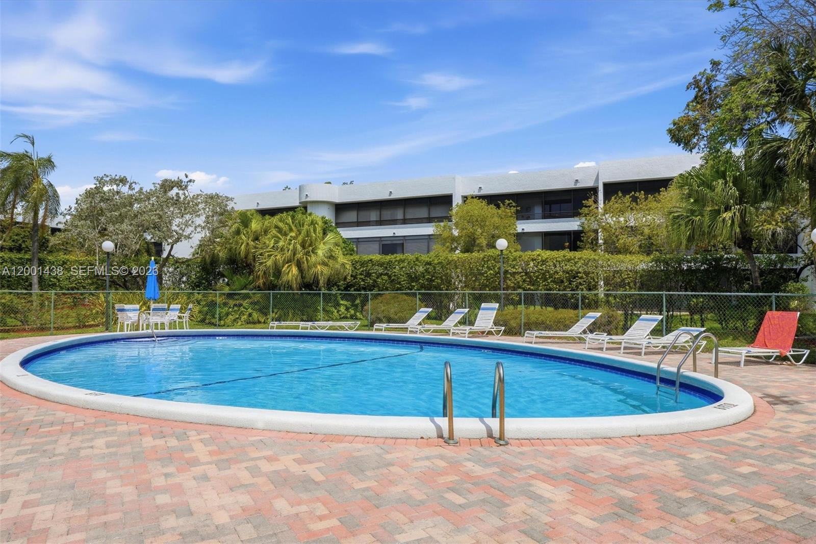 SHERIDAN BY THE BEACH CON - Residential