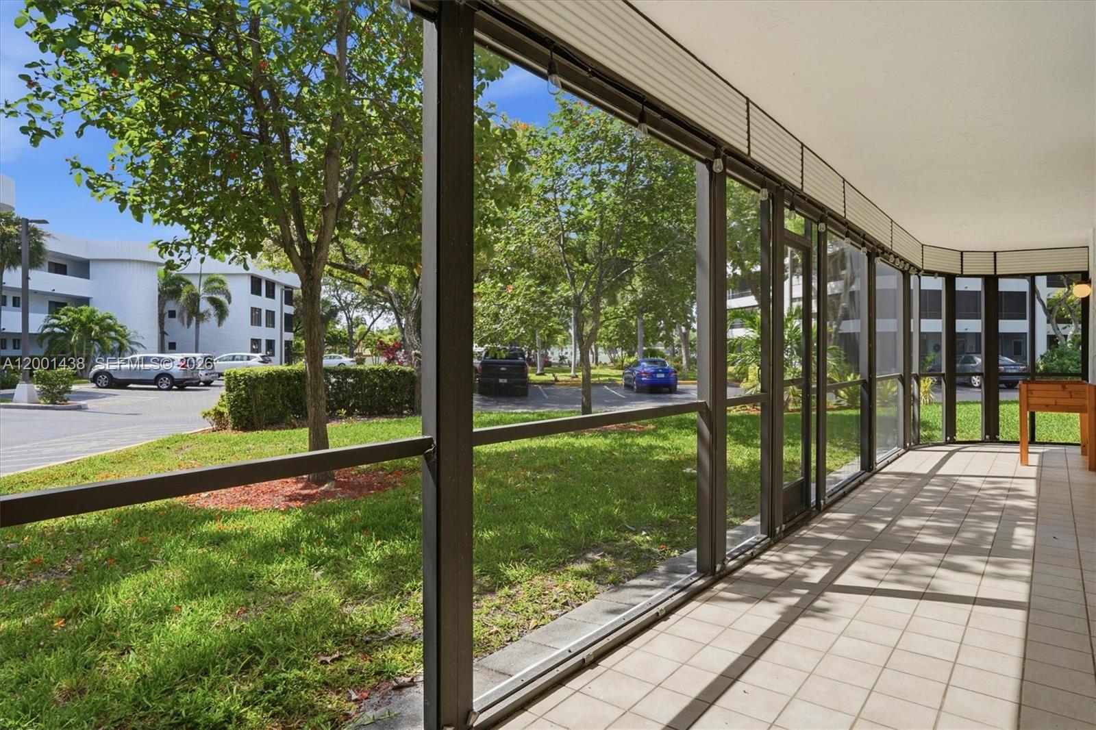 SHERIDAN BY THE BEACH CON - Residential