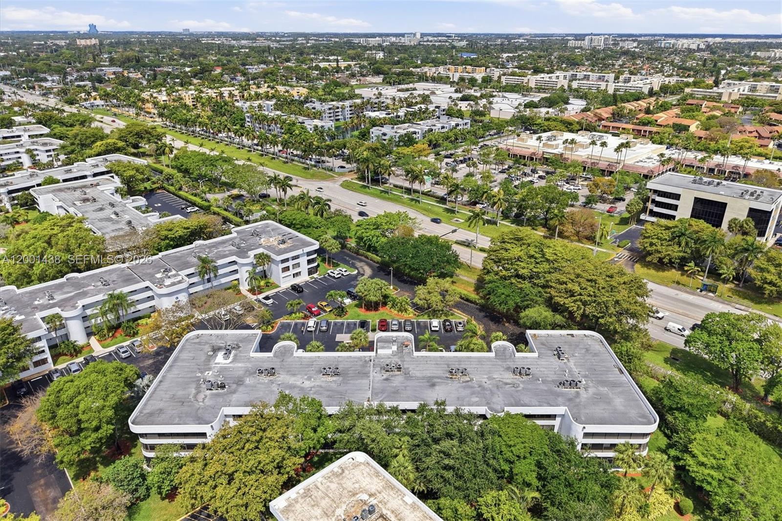 SHERIDAN BY THE BEACH CON - Residential