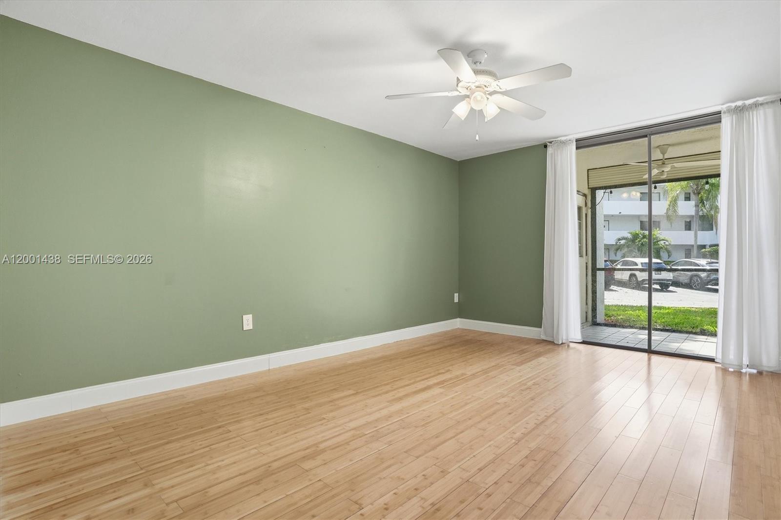 SHERIDAN BY THE BEACH CON - Residential