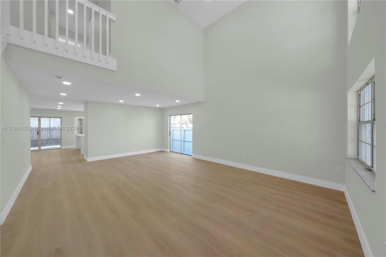 20076 NW 85th Ave