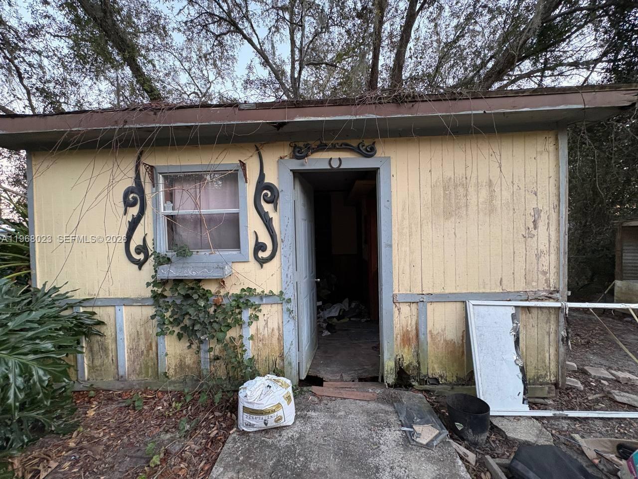 LAKE LYNNE - Residential