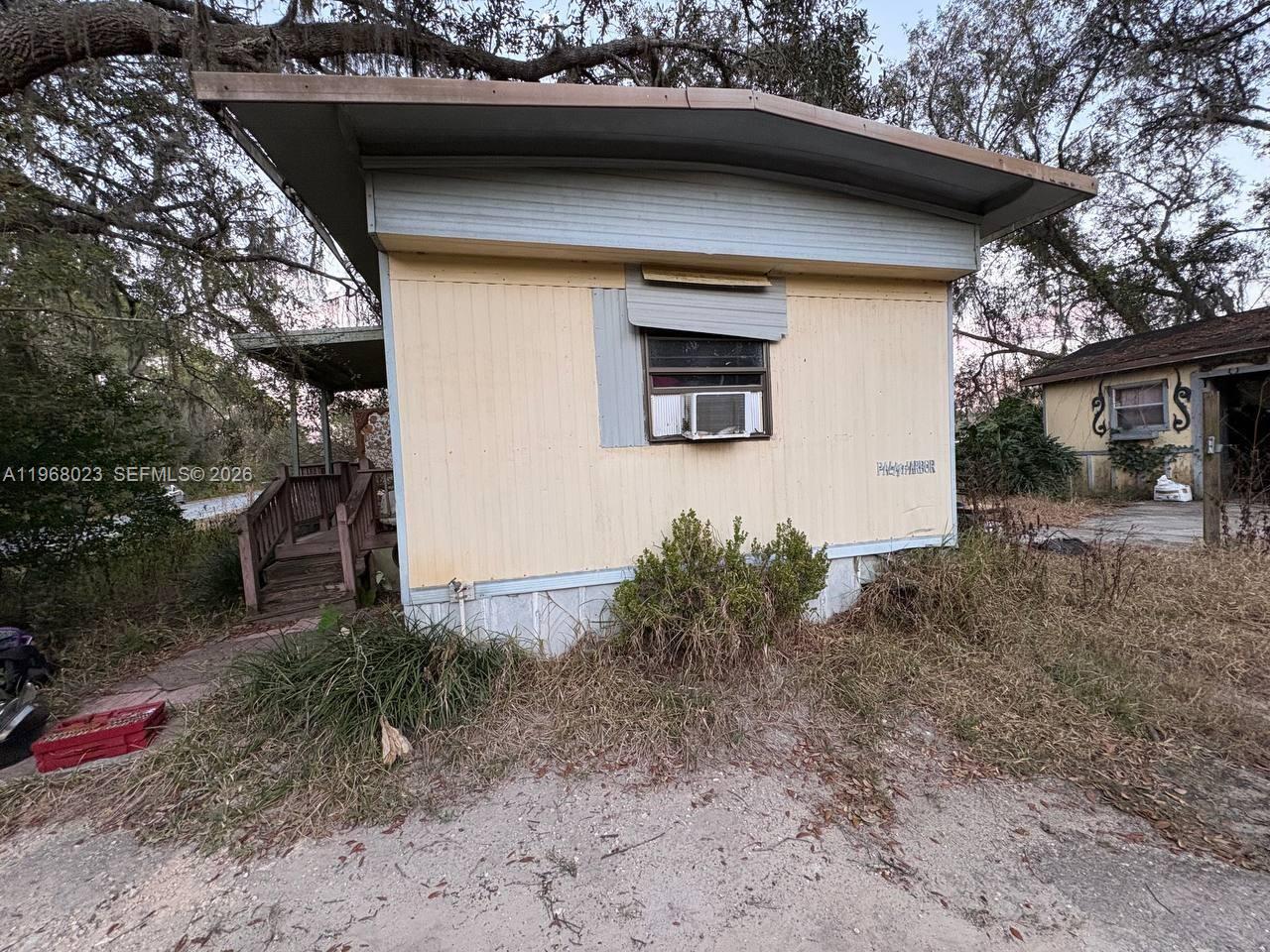 LAKE LYNNE - Residential