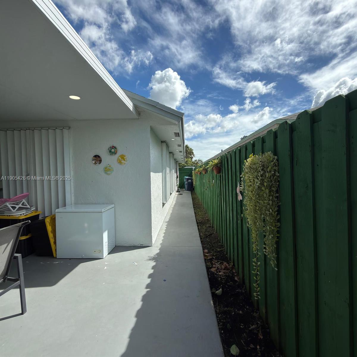 HABITAT VILLAS - Residential Lease