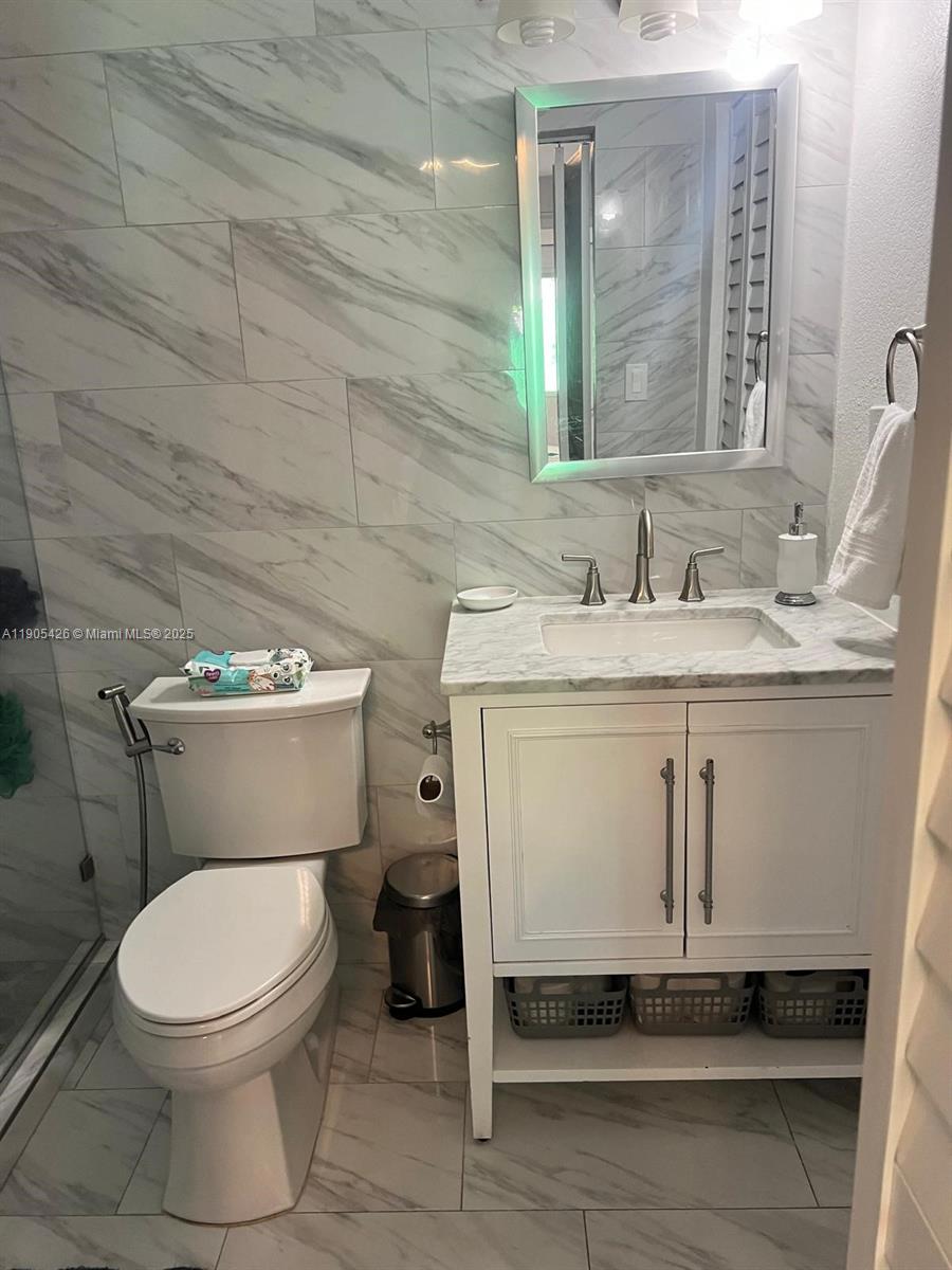 HABITAT VILLAS - Residential Lease