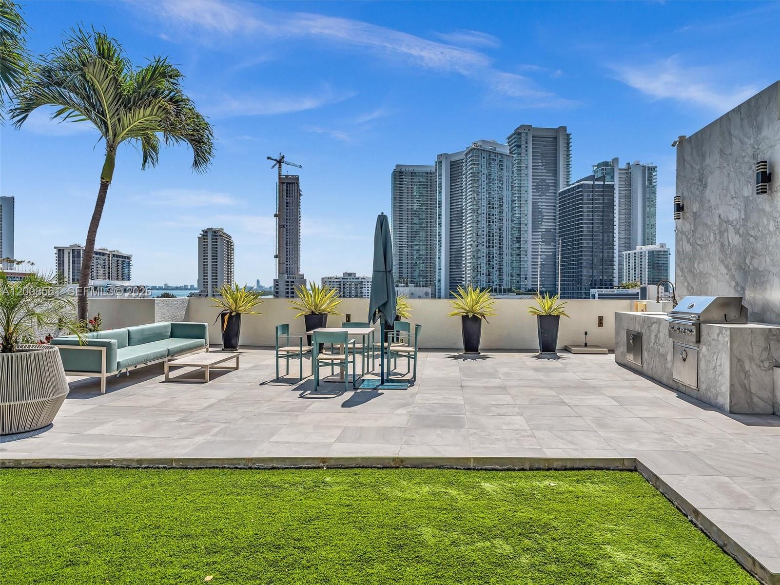 FOUR MIDTOWN MIAMI CONDO - Residential