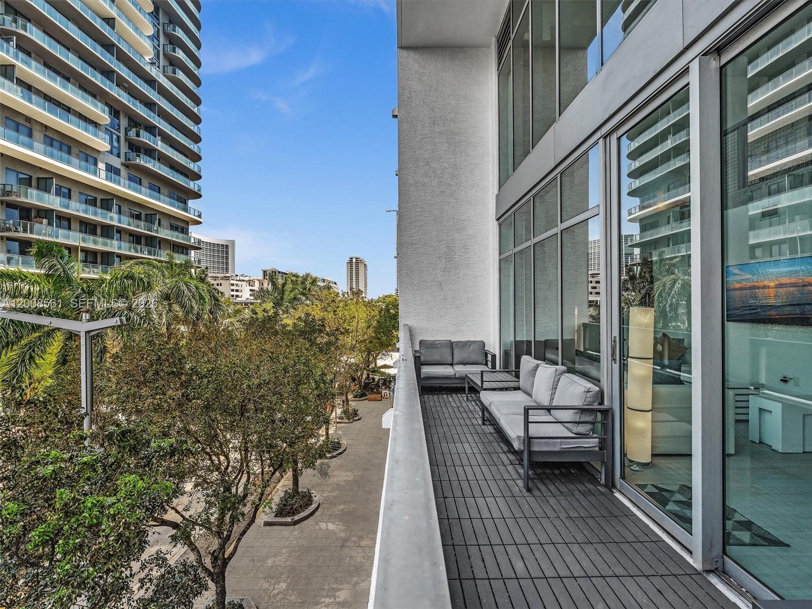 FOUR MIDTOWN MIAMI CONDO - Residential