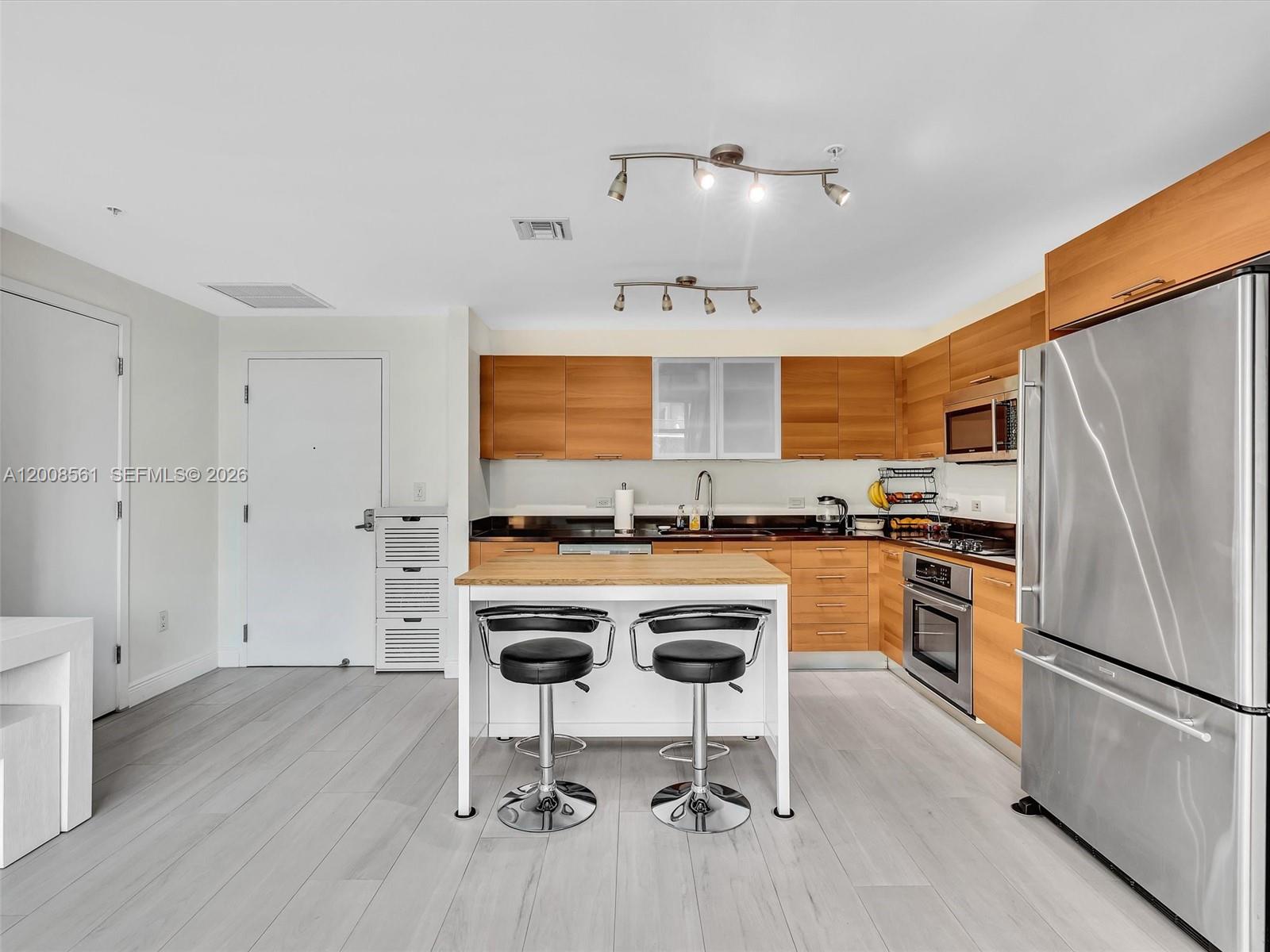 FOUR MIDTOWN MIAMI CONDO - Residential