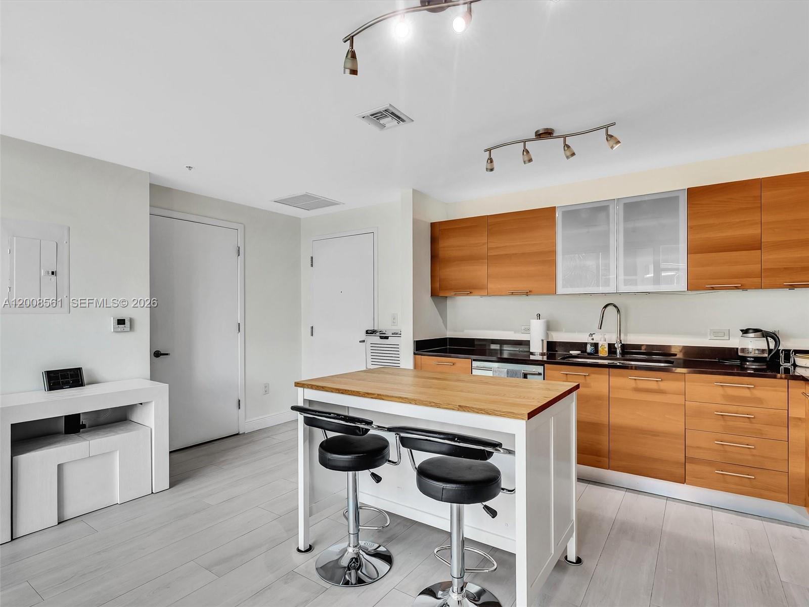 FOUR MIDTOWN MIAMI CONDO - Residential