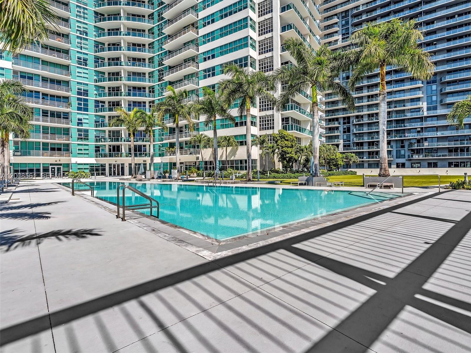 FOUR MIDTOWN MIAMI CONDO - Residential
