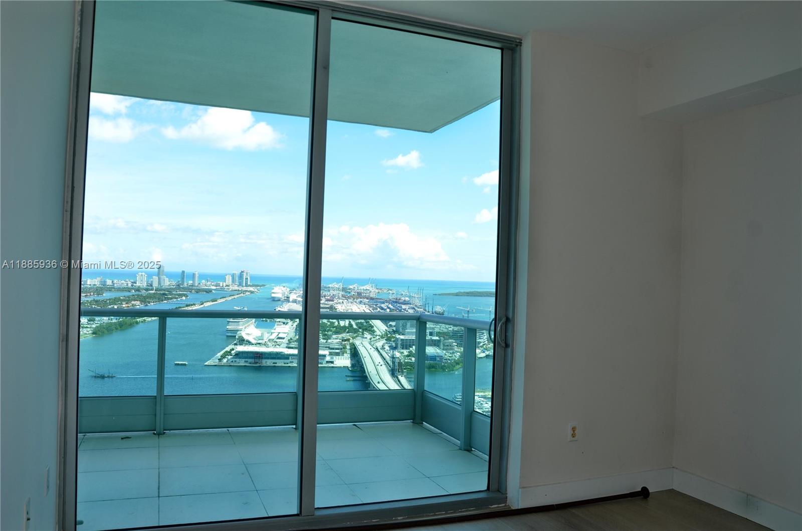900 BISCAYNE BAY CONDO - Residential