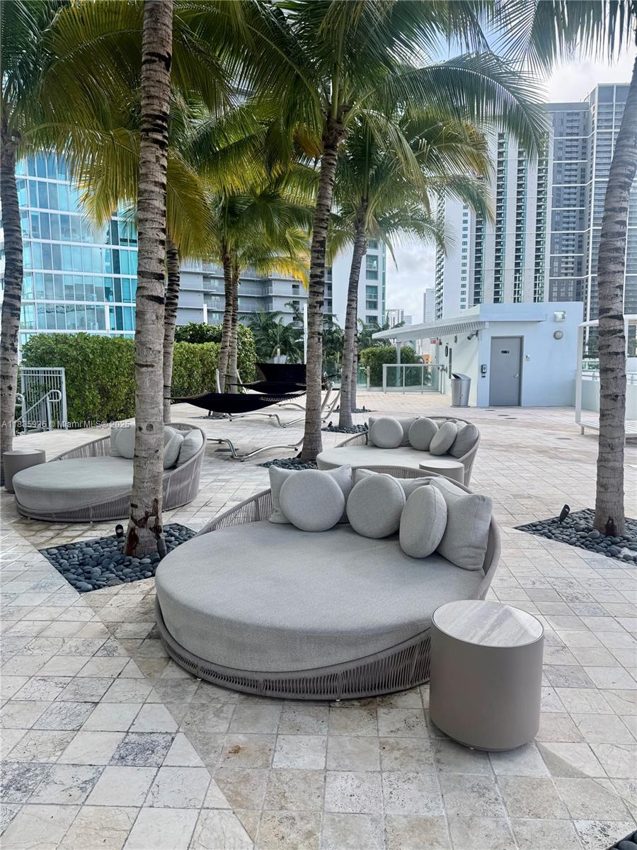 900 BISCAYNE BAY CONDO - Residential