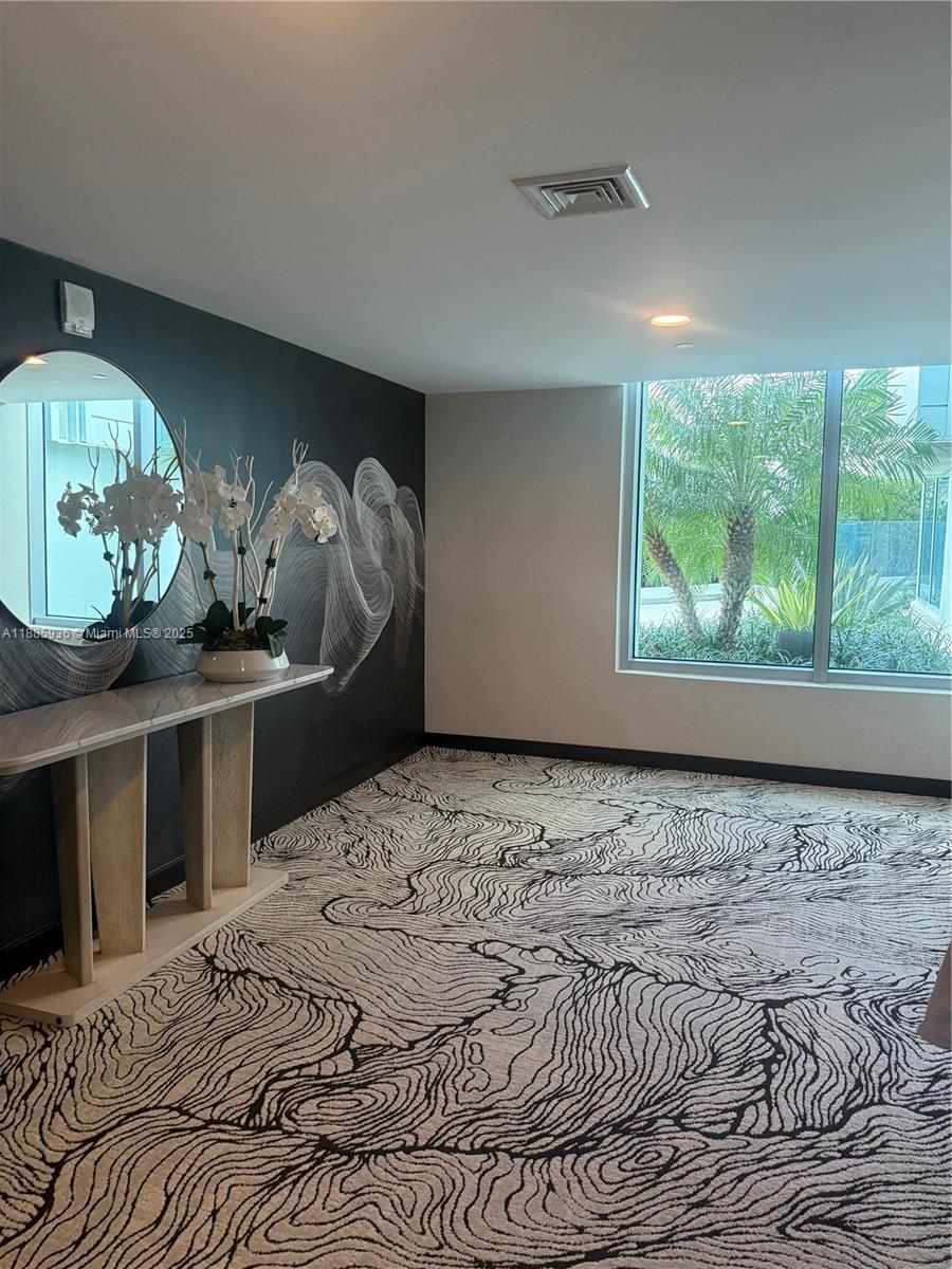 900 BISCAYNE BAY CONDO - Residential