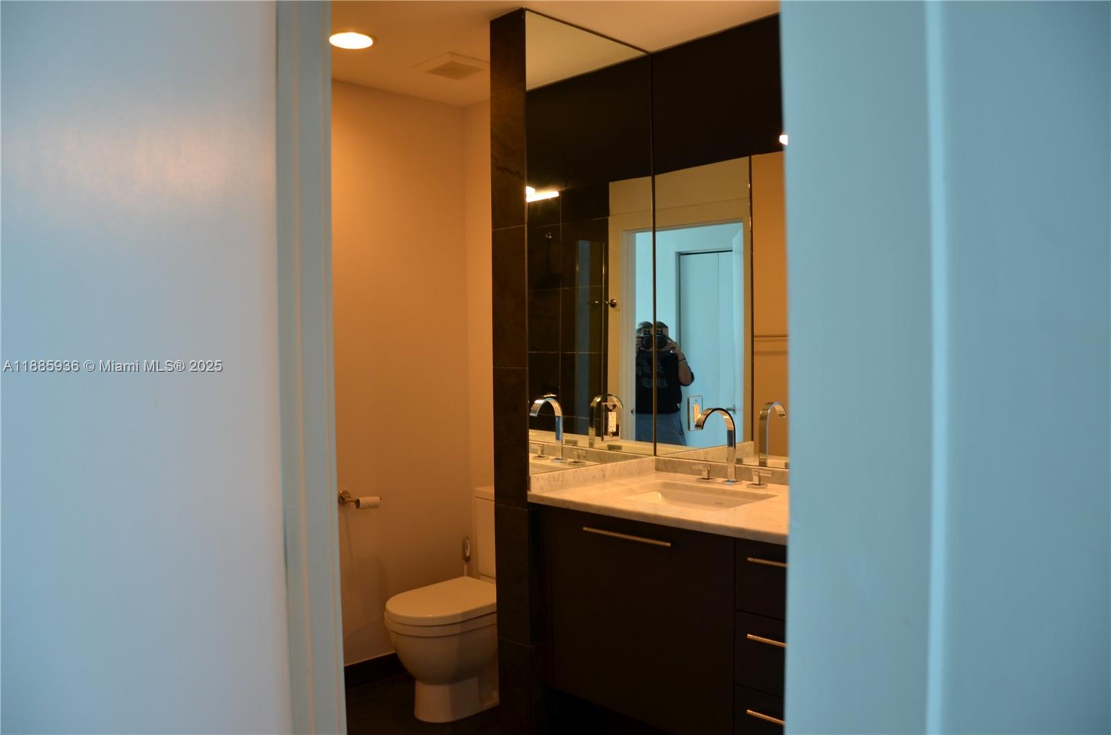 900 BISCAYNE BAY CONDO - Residential