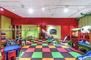 900 BISCAYNE BAY CONDO - Residential