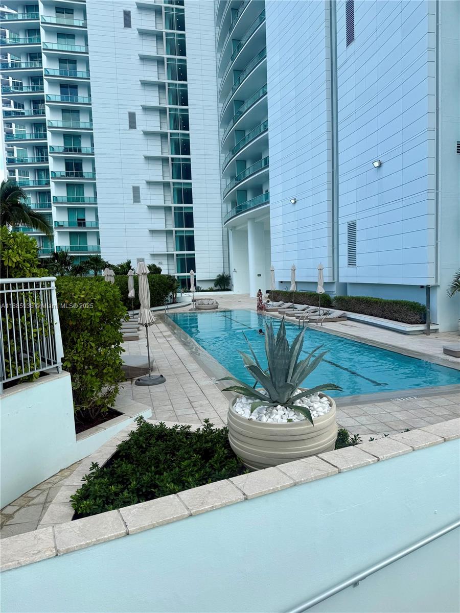 900 BISCAYNE BAY CONDO - Residential