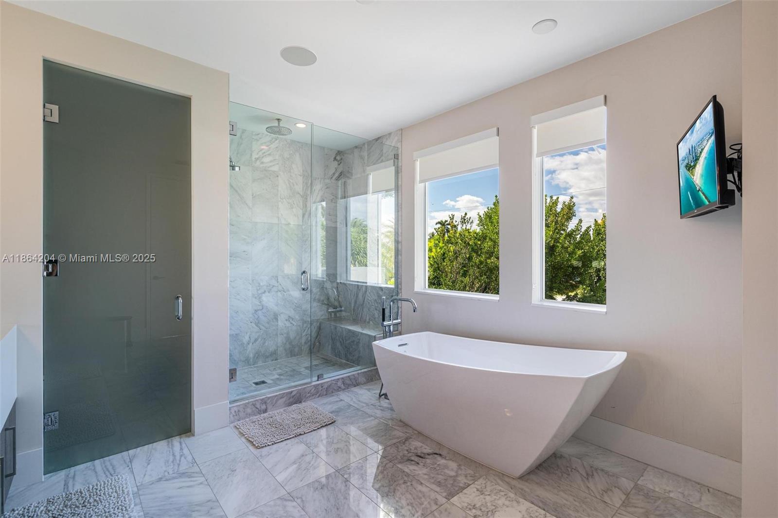 LAUDERDALE BEACH EXT UNIT - Residential