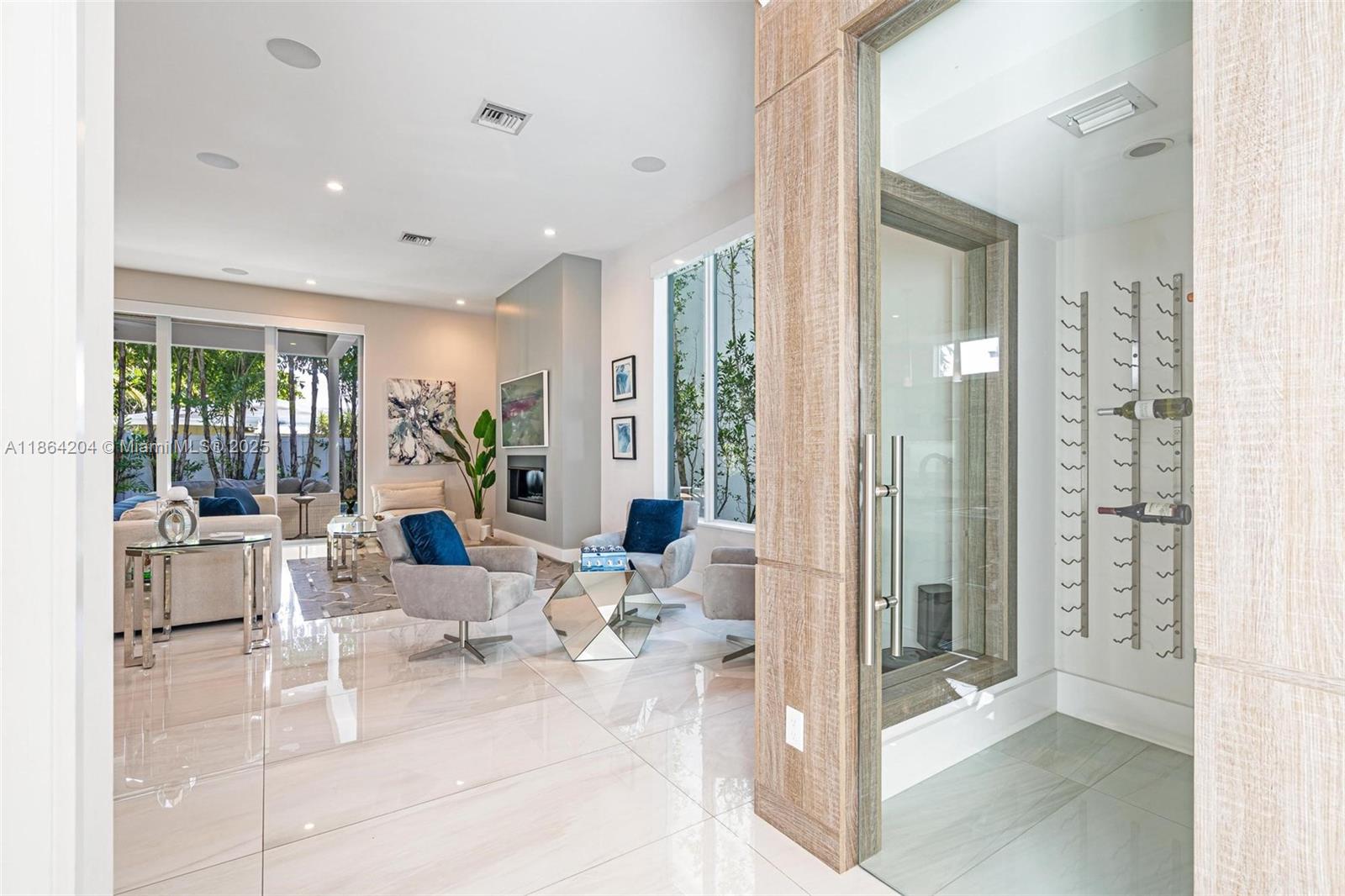 LAUDERDALE BEACH EXT UNIT - Residential