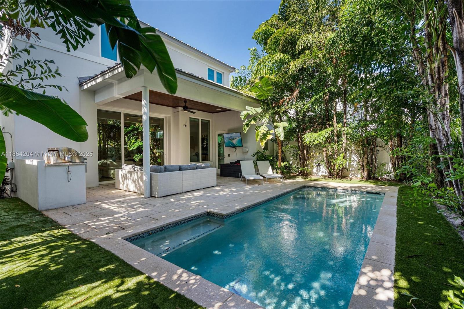 LAUDERDALE BEACH EXT UNIT - Residential