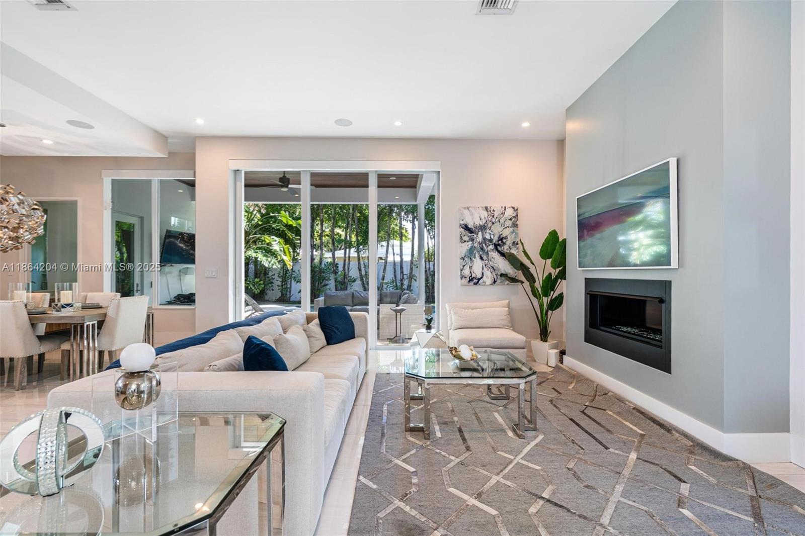 LAUDERDALE BEACH EXT UNIT - Residential