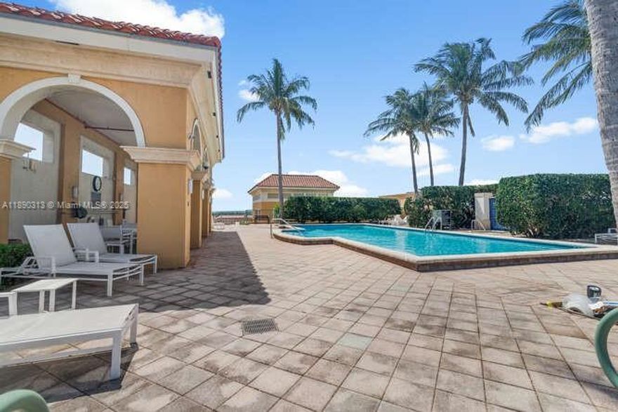 Live in the heart of vibrant Downtown West Palm Beach at The Metropolitan, where style meets convenience. Just steps from The Square (City Place), dining, shopping, entertainment, and culture including the Kravis Center and Publix. 24-hr attended lobby and security, modern fitness center, business center, library, pool, and social room. Boutique-style building with resort-inspired amenities in one of West Palm Beach’s most desirable locations.