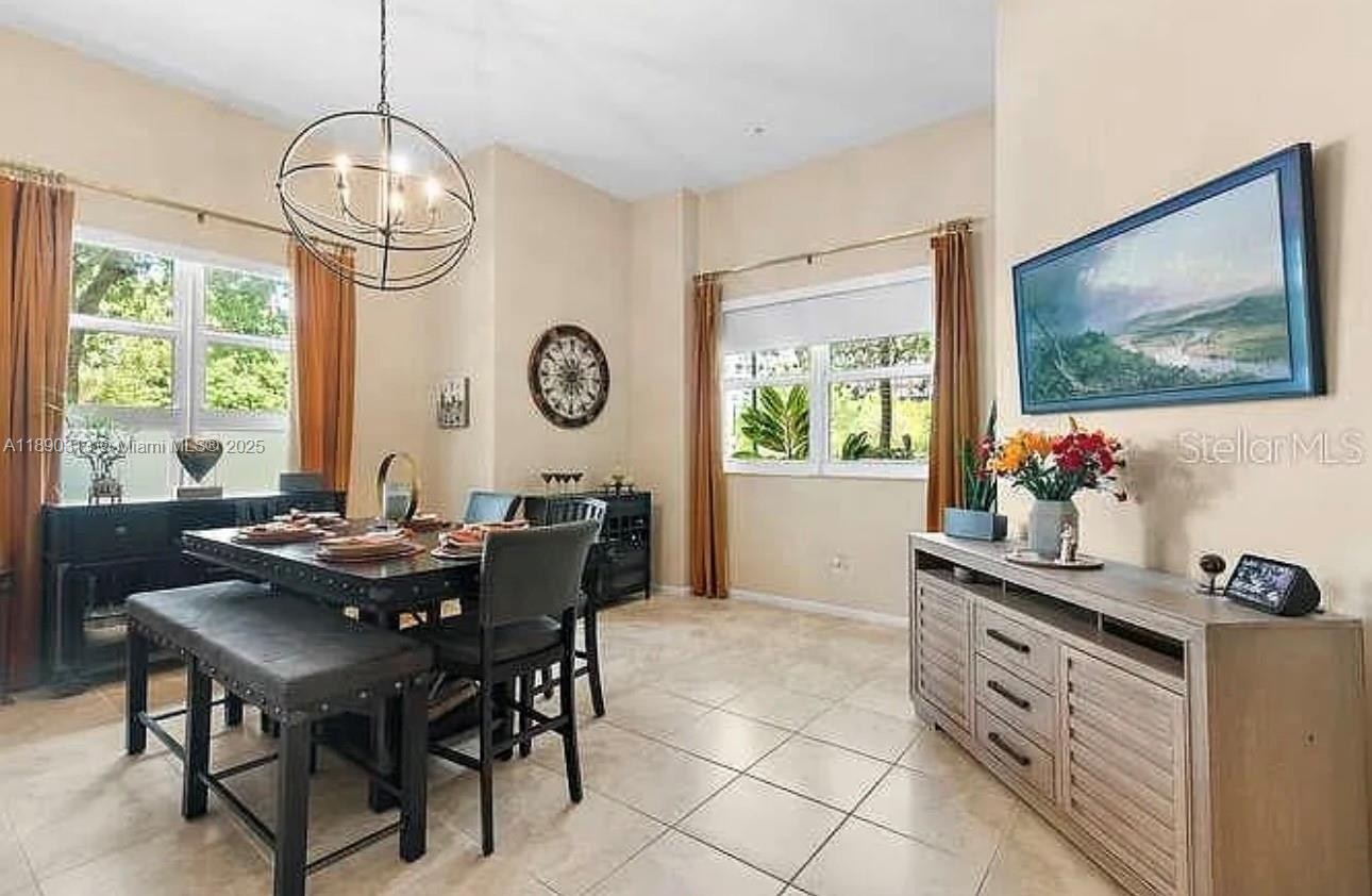 METROPOLITAN CONDO - Residential Lease