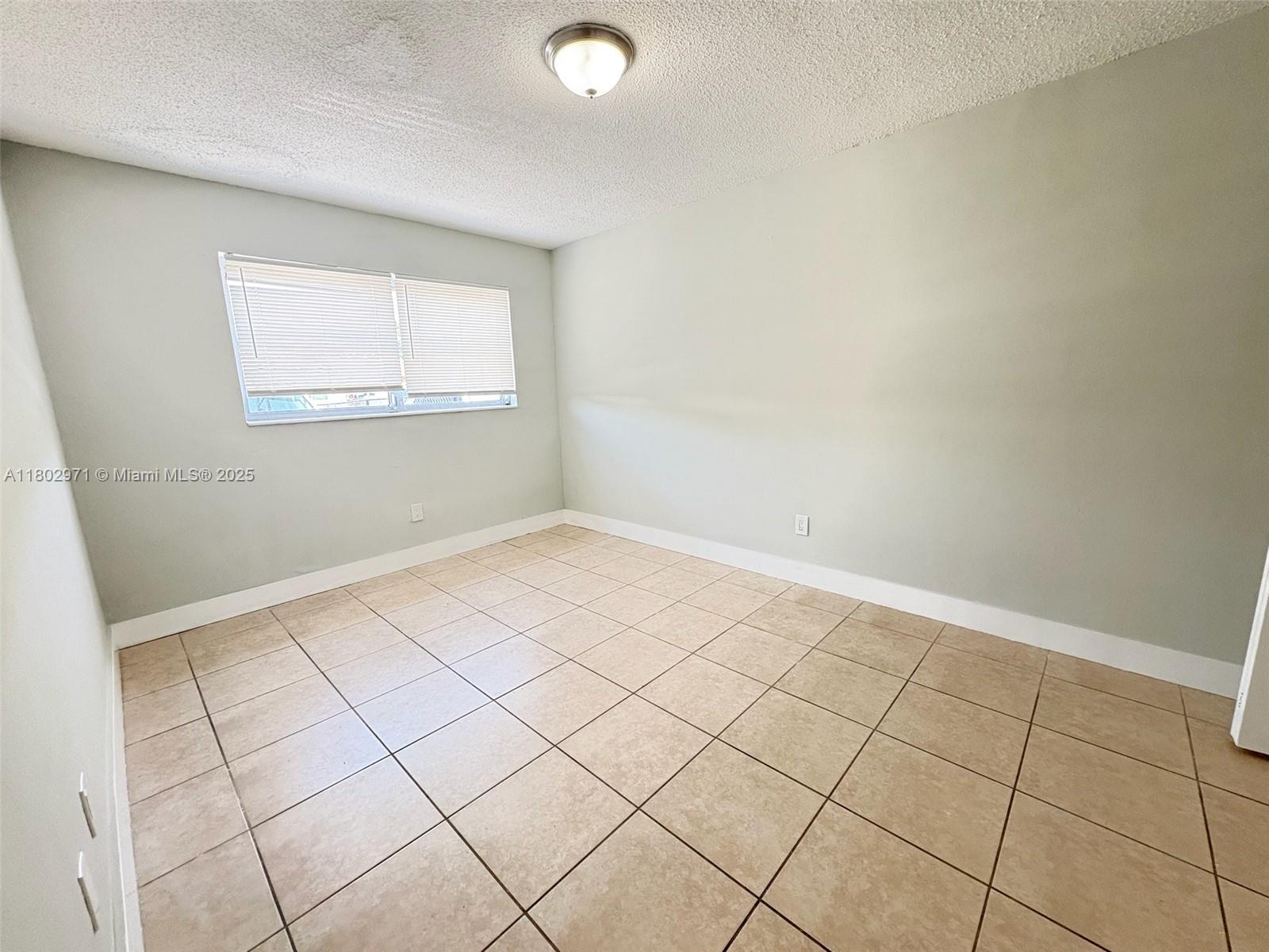 5420 SW 38th St 5420