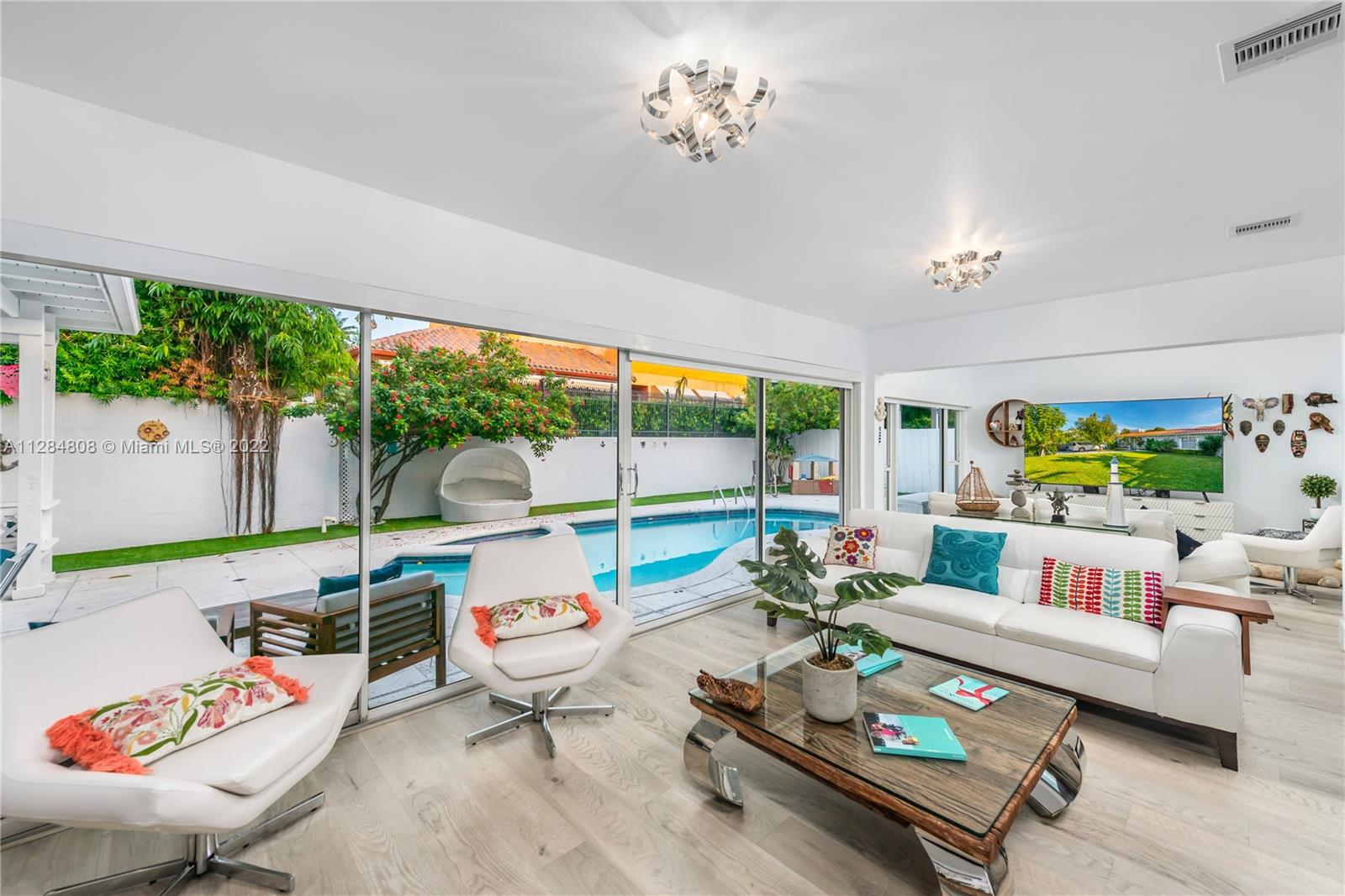 BISCAYNE KEY ESTATES - Residential