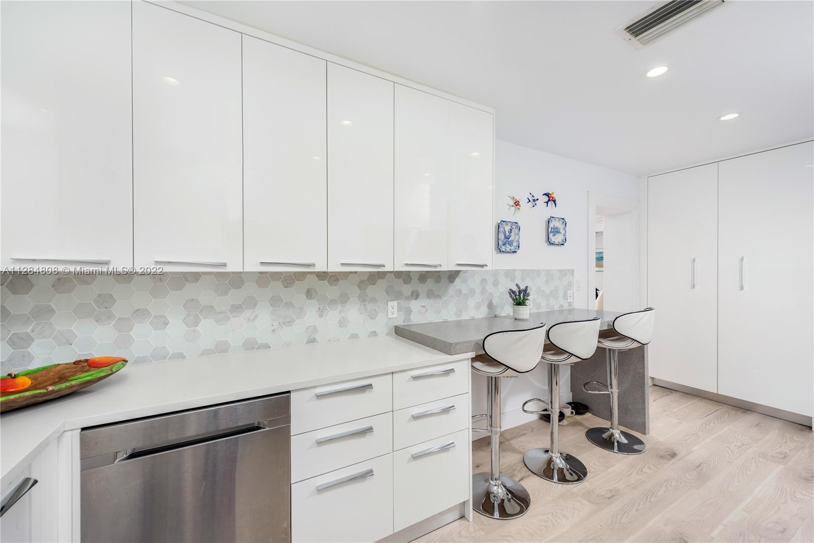 BISCAYNE KEY ESTATES - Residential