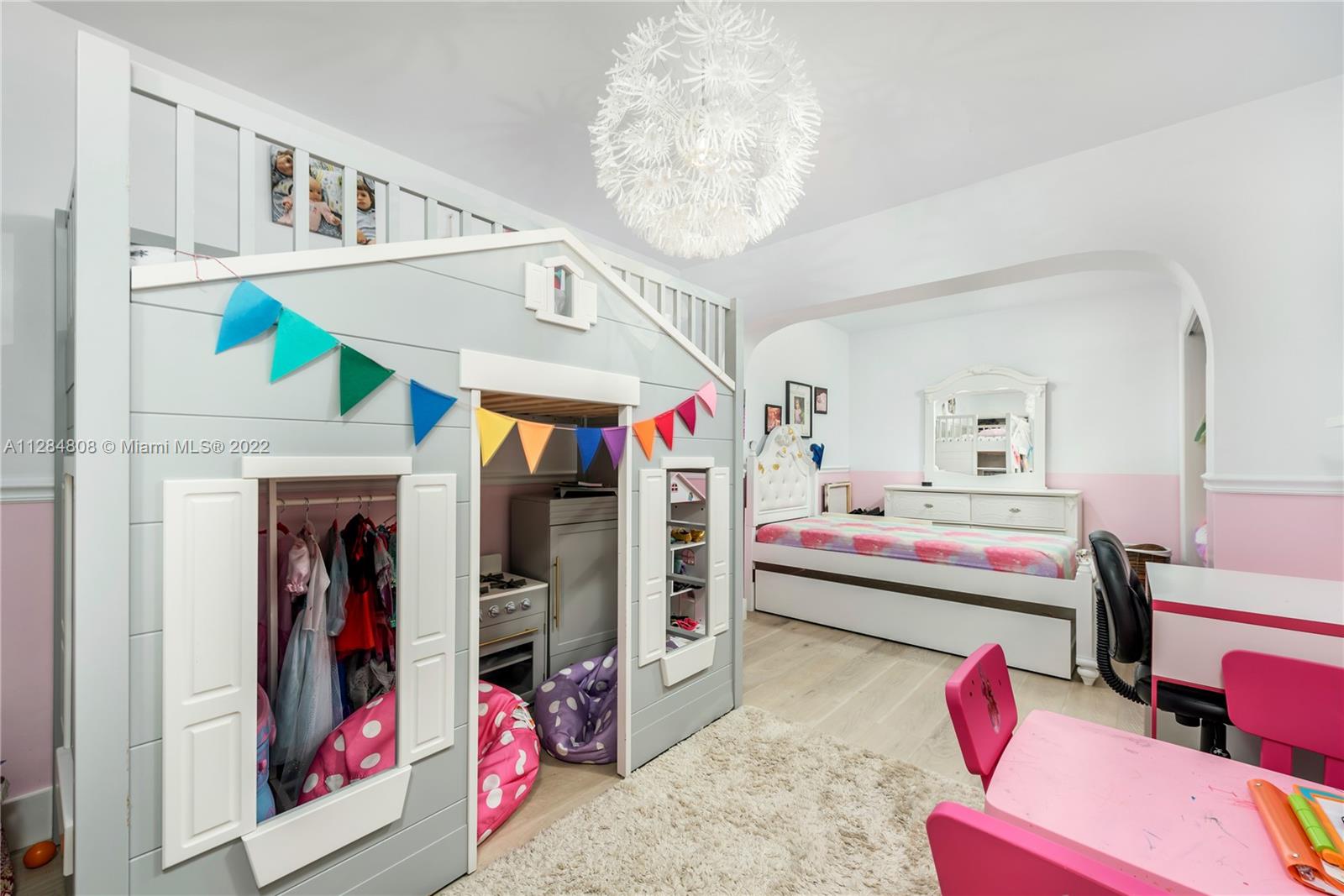 BISCAYNE KEY ESTATES - Residential