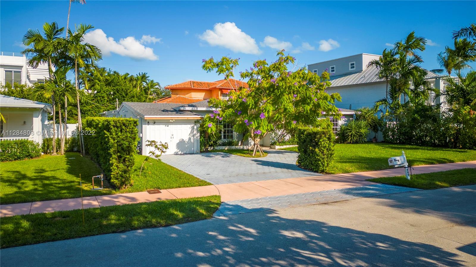 BISCAYNE KEY ESTATES - Residential